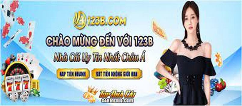 Dealer xinh đẹp bên poster của 123B